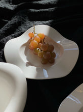 Load image into Gallery viewer, Wavy Small Ceramic Plate