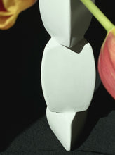 Load image into Gallery viewer, Modern Ceramic Vase
